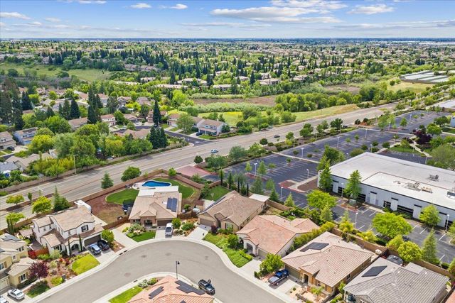 5624 Saratoga Cir, Rocklin, CA 95765