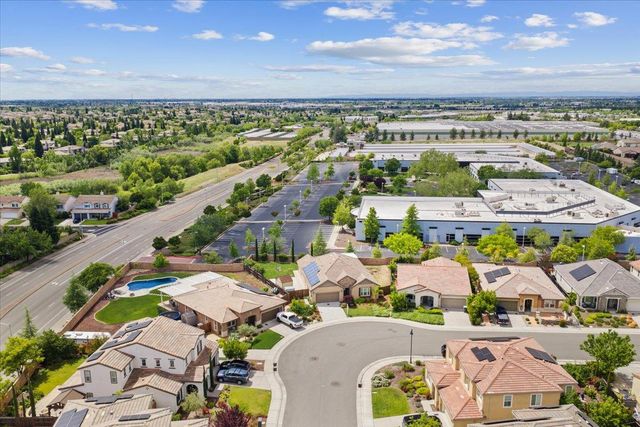 5624 Saratoga Cir, Rocklin, CA 95765