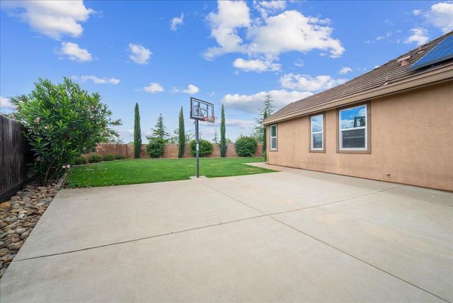 5624 Saratoga Cir, Rocklin, CA 95765