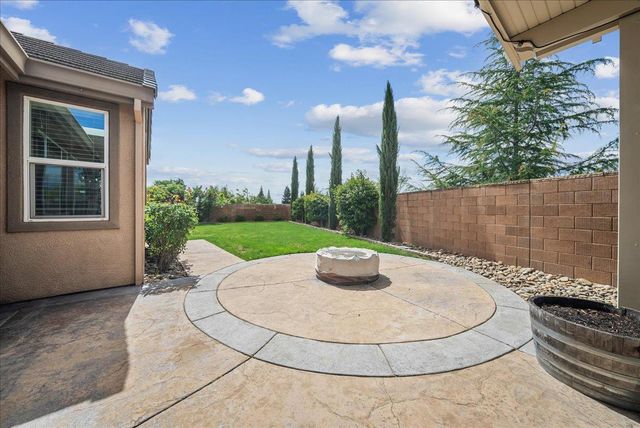 5624 Saratoga Cir, Rocklin, CA 95765