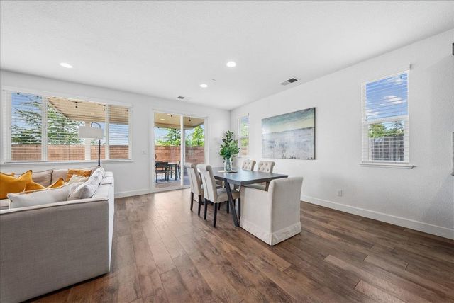 5624 Saratoga Cir, Rocklin, CA 95765