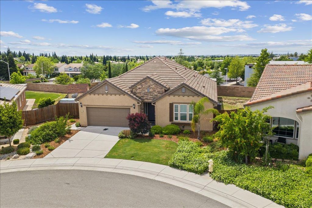 5624 Saratoga Cir, Rocklin, CA 95765