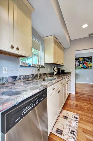 423 SE 19th Street, Fort Lauderdale, FL 33316