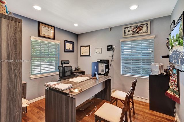 423 SE 19th Street, Fort Lauderdale, FL 33316