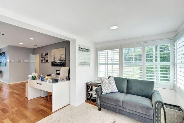 423 SE 19th Street, Fort Lauderdale, FL 33316