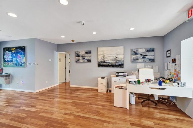 423 SE 19th Street, Fort Lauderdale, FL 33316