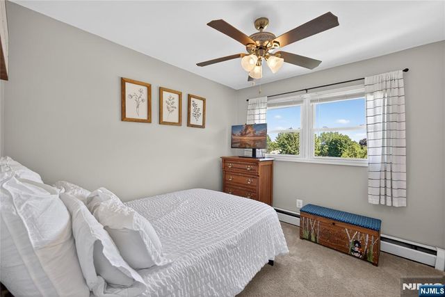 14 Bettino Drive, Ogdensburg, NJ 07439