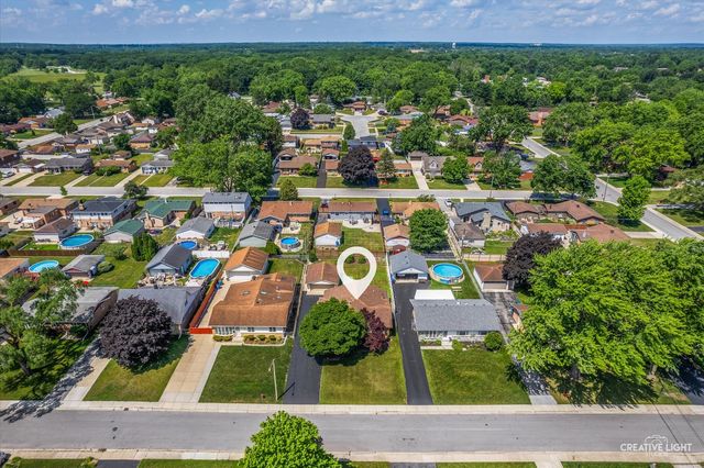 13116 Fairway Drive, Crestwood, IL 60418
