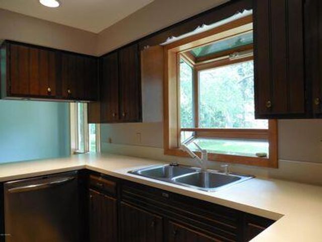 1439 Ivanhoe Road, Ludington, MI 49431