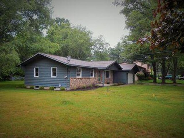 1439 Ivanhoe Road, Ludington, MI 49431
