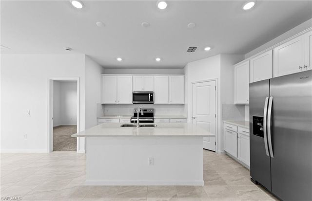 3849 Passion Vine DR, Alva, FL 33920