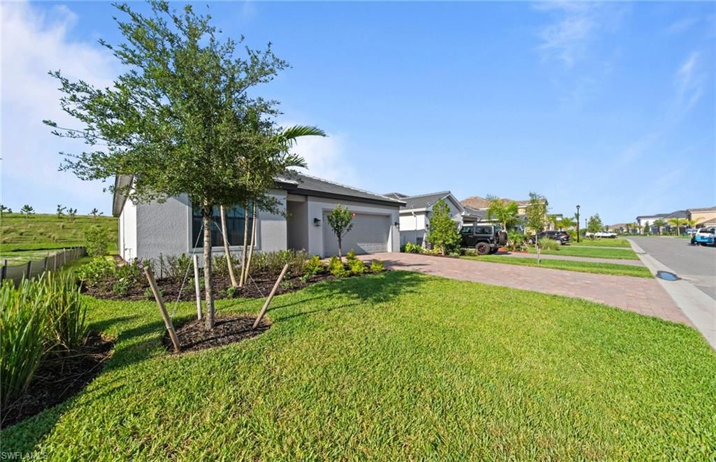 3849 Passion Vine DR, Alva, FL 33920