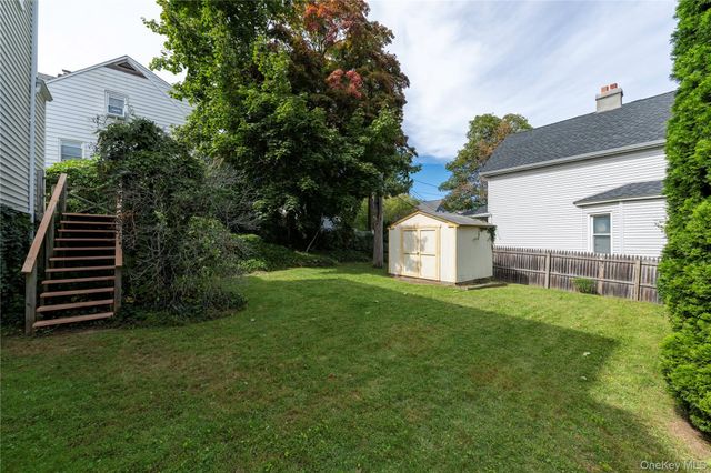 21 Annsville Trail, Yonkers, NY 10703