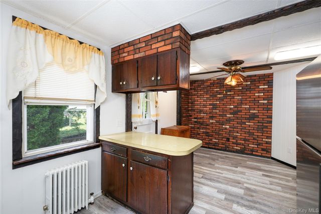 21 Annsville Trail, Yonkers, NY 10703