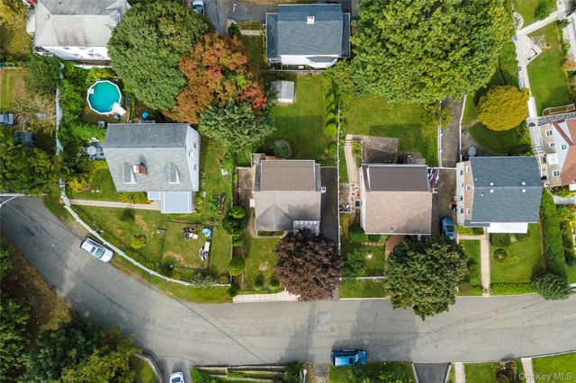 21 Annsville Trail, Yonkers, NY 10703