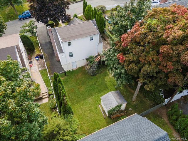 21 Annsville Trail, Yonkers, NY 10703