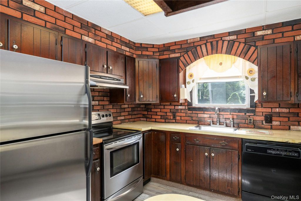 21 Annsville Trail, Yonkers, NY 10703 — photo 3