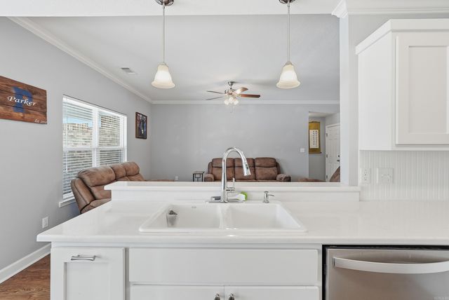 11 Weatherwood Drive, Greenbrier, AR 72058