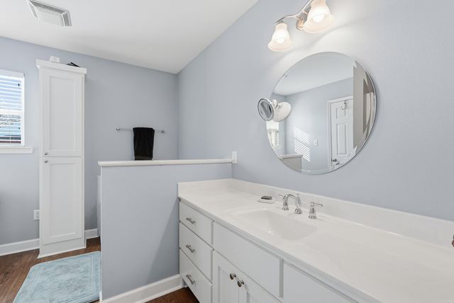 11 Weatherwood Drive, Greenbrier, AR 72058