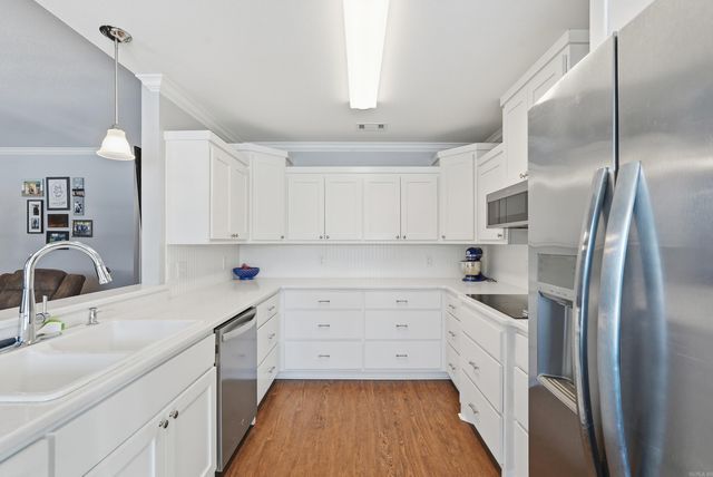 11 Weatherwood Drive, Greenbrier, AR 72058