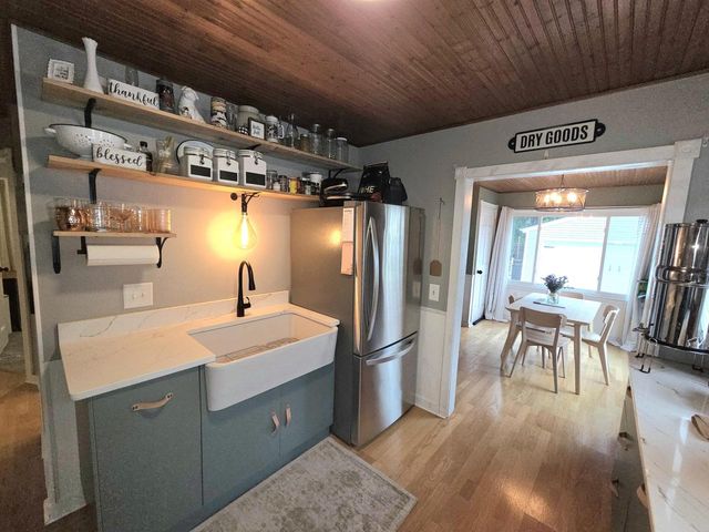1920 S 97th STREET, West Allis, WI 53227