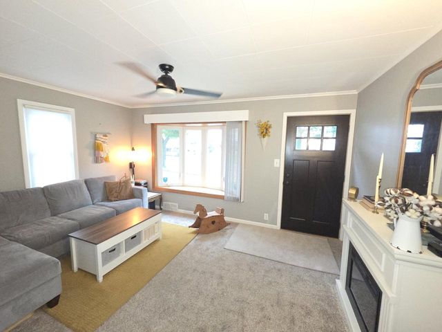 1920 S 97th STREET, West Allis, WI 53227