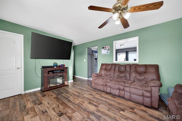 2419 Balboa Circle, Warrenton, MO 63383