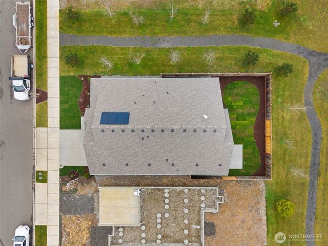 9057 Wyatt Loop SE, Tumwater, WA 98501