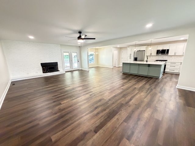 107 John Henry Ln, Hendersonville, TN 37075