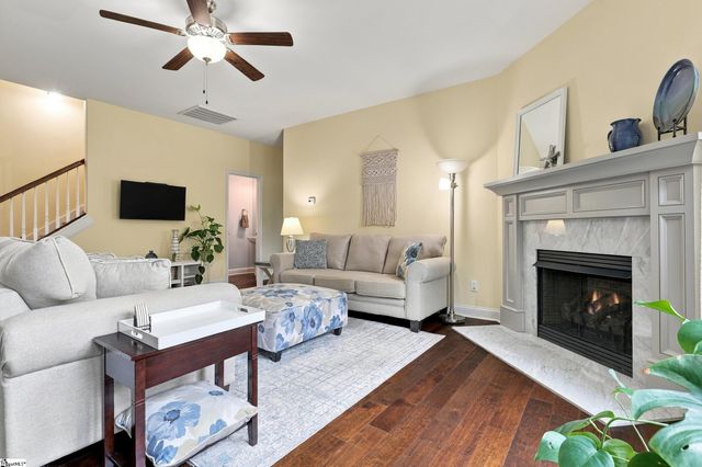 302 Palins Court, Easley, SC 29642