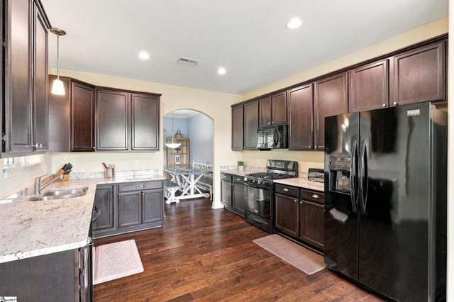 302 Palins Court, Easley, SC 29642