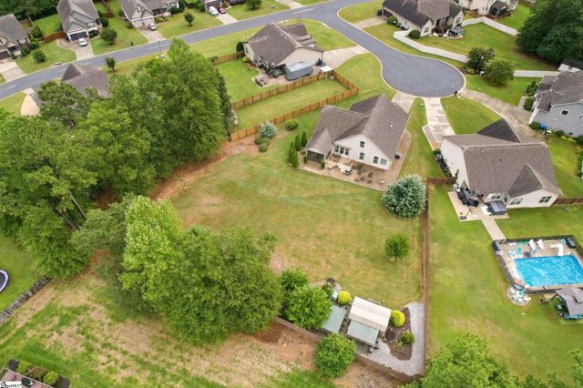 302 Palins Court, Easley, SC 29642