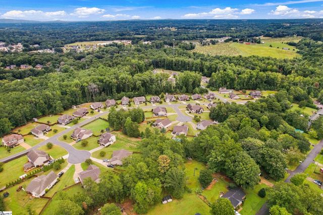 302 Palins Court, Easley, SC 29642