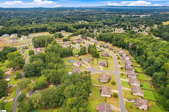 302 Palins Court, Easley, SC 29642