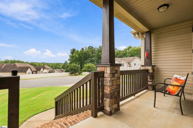 302 Palins Court, Easley, SC 29642