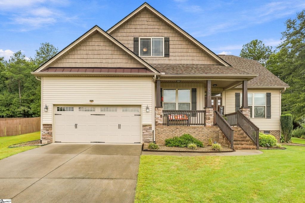 302 Palins Court, Easley, SC 29642