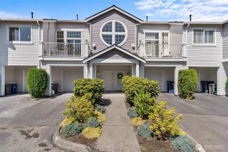 5500 Harbour Pointe Boulevard #B203, Mukilteo, WA 98275