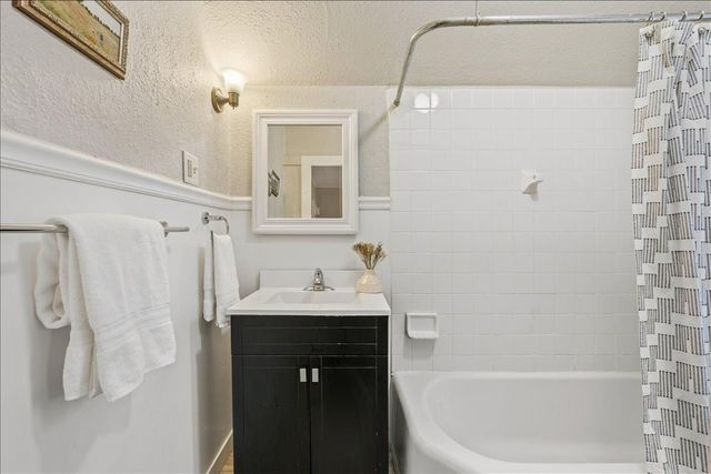 908 Sherburne Avenue, Saint Paul, MN 55104