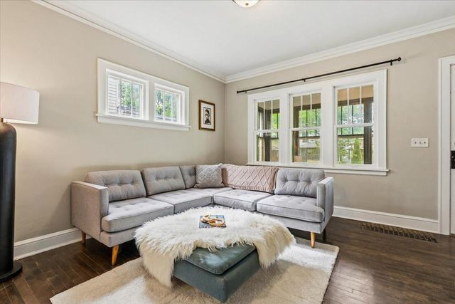 908 Sherburne Avenue, Saint Paul, MN 55104