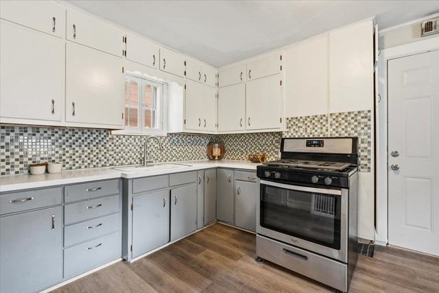 908 Sherburne Avenue, Saint Paul, MN 55104