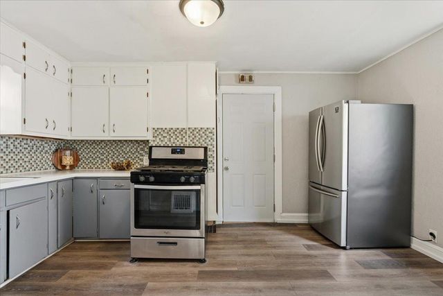 908 Sherburne Avenue, Saint Paul, MN 55104