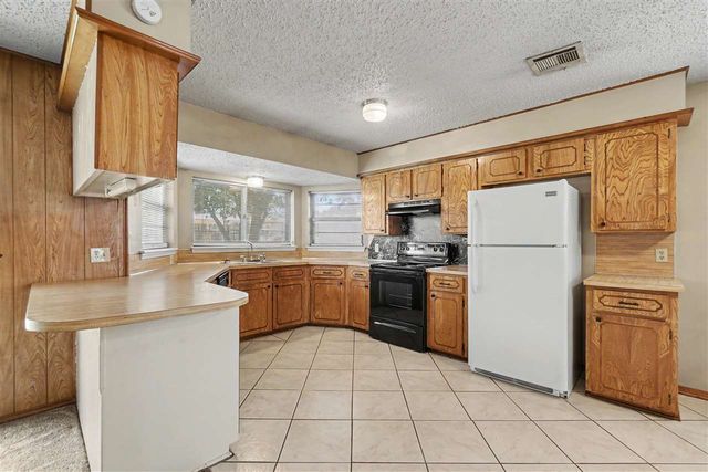 7615 SW Delta Ave, Lawton, OK 73505