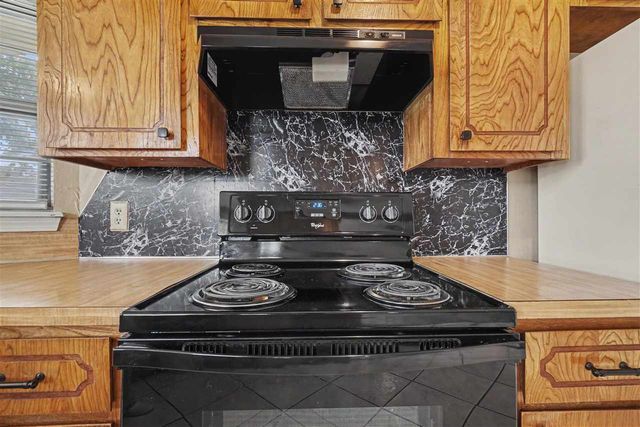 7615 SW Delta Ave, Lawton, OK 73505