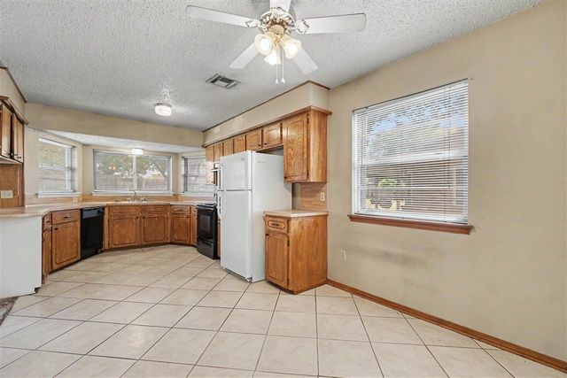 7615 SW Delta Ave, Lawton, OK 73505
