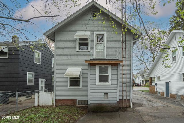 4211 Jackman Road, Toledo, OH 43612