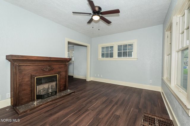 4211 Jackman Road, Toledo, OH 43612