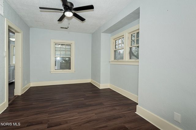 4211 Jackman Road, Toledo, OH 43612