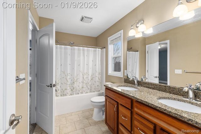 3580 Westhampton Court Ne, Grand Rapids Charter Township, MI 49546