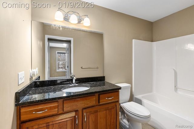 3580 Westhampton Court Ne, Grand Rapids Charter Township, MI 49546