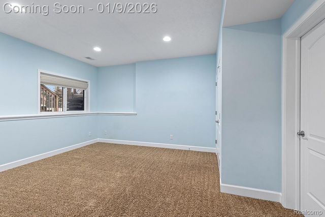 3580 Westhampton Court Ne, Grand Rapids Charter Township, MI 49546